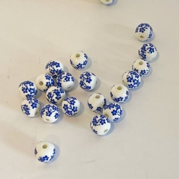 Lot Of 9 Assorted Blue Themed Beads 228 Pcs For Jewelry Making Crafting Projects - Picture 14 of 16
